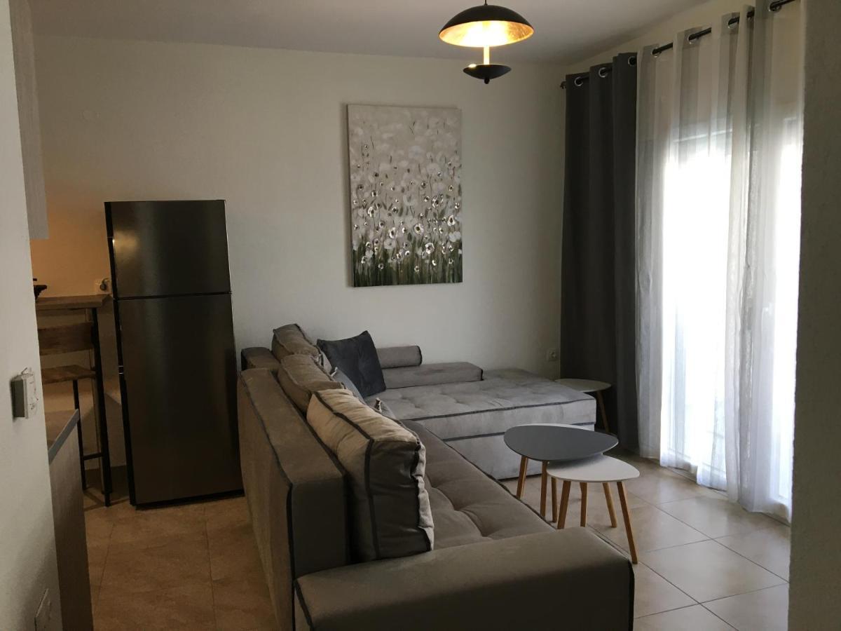Ηλιοκαλλη - Iliokalli Néa Péramos Exterior foto